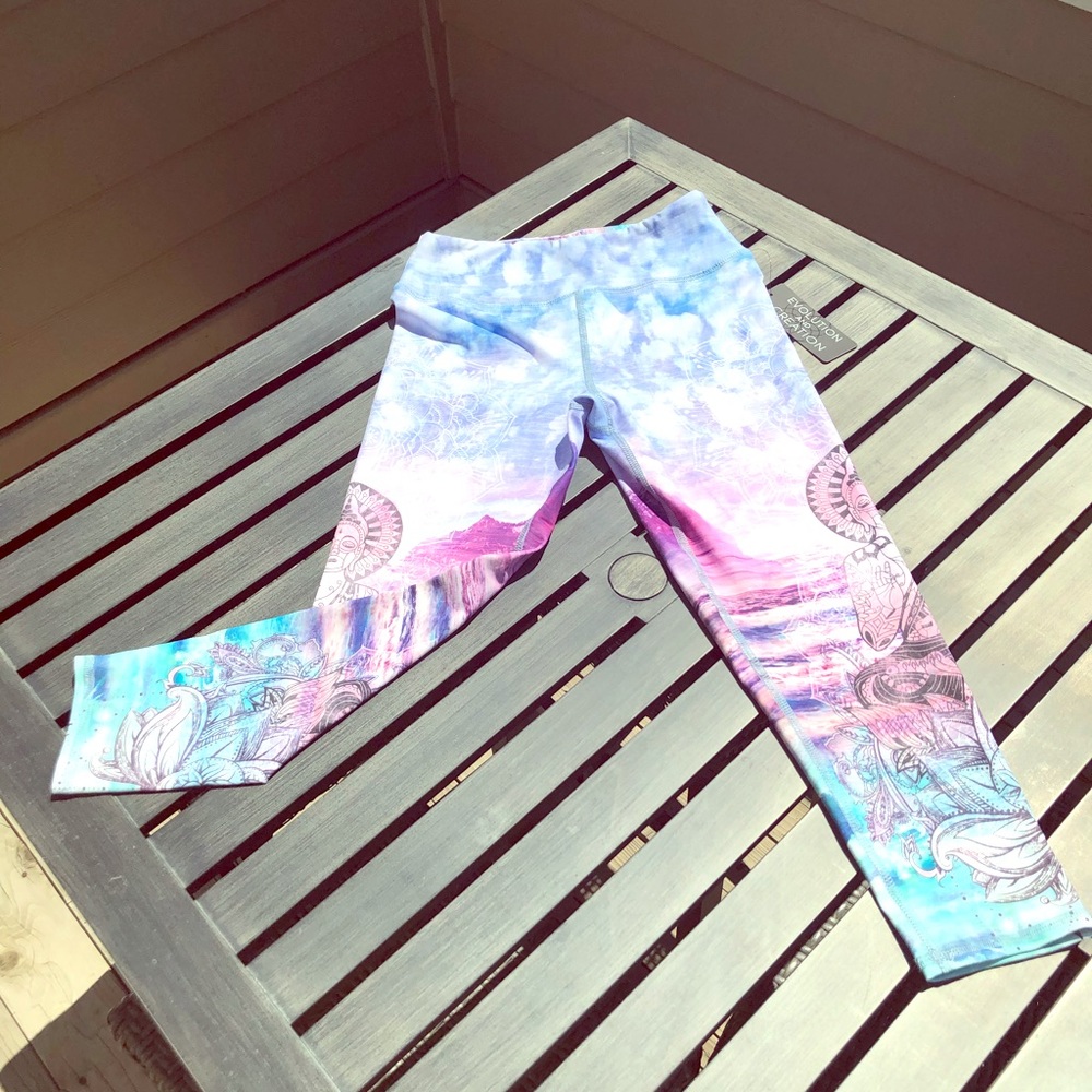 NWT softest yoga capris